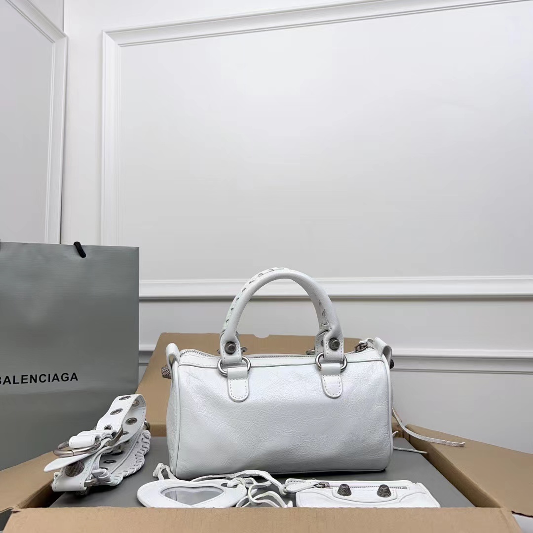 Balenciaga バレンシアガ  バッグ