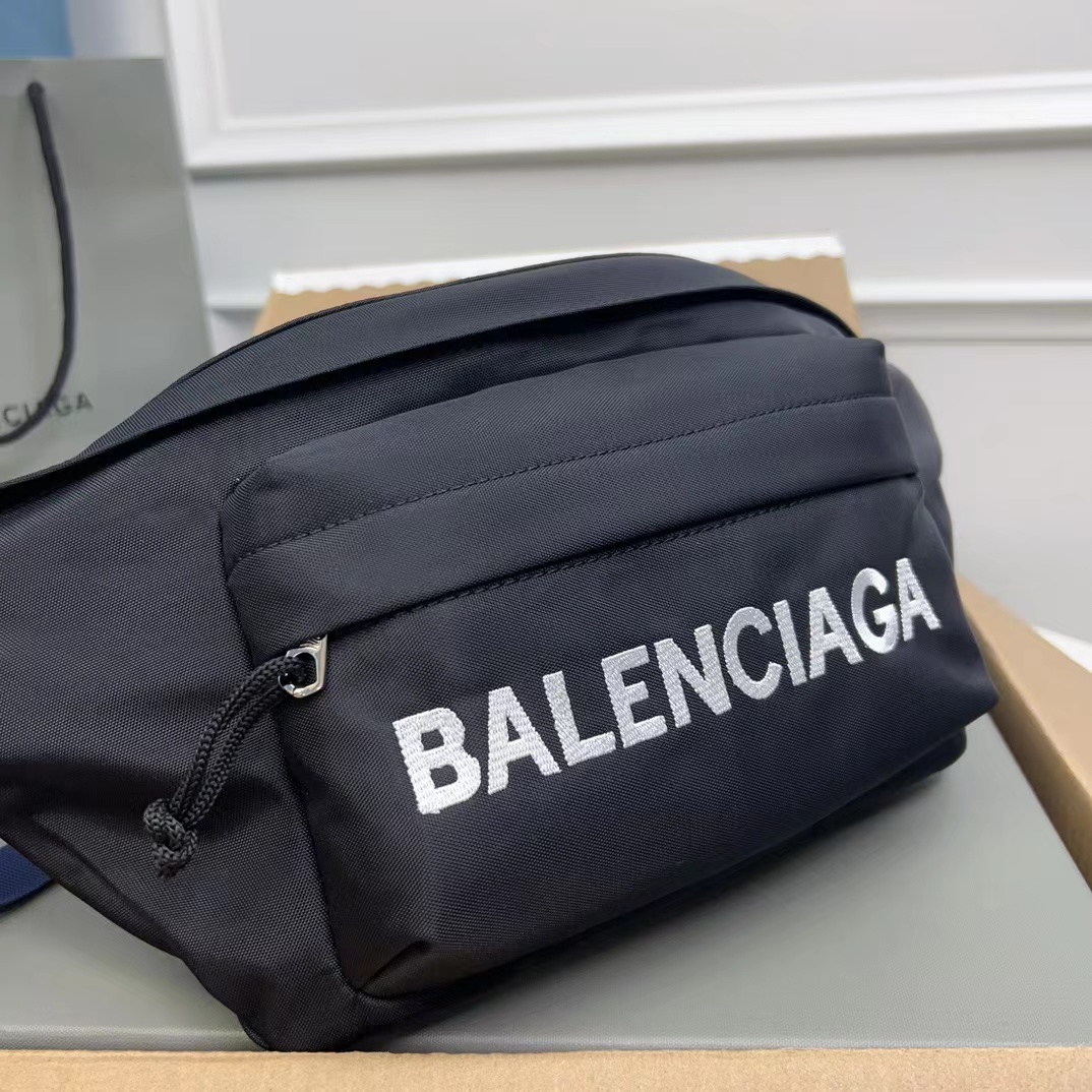 Balenciaga バレンシアガ  バッグ