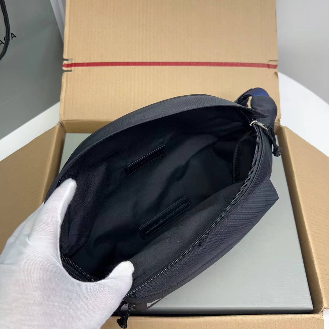 Balenciaga バレンシアガ  バッグ