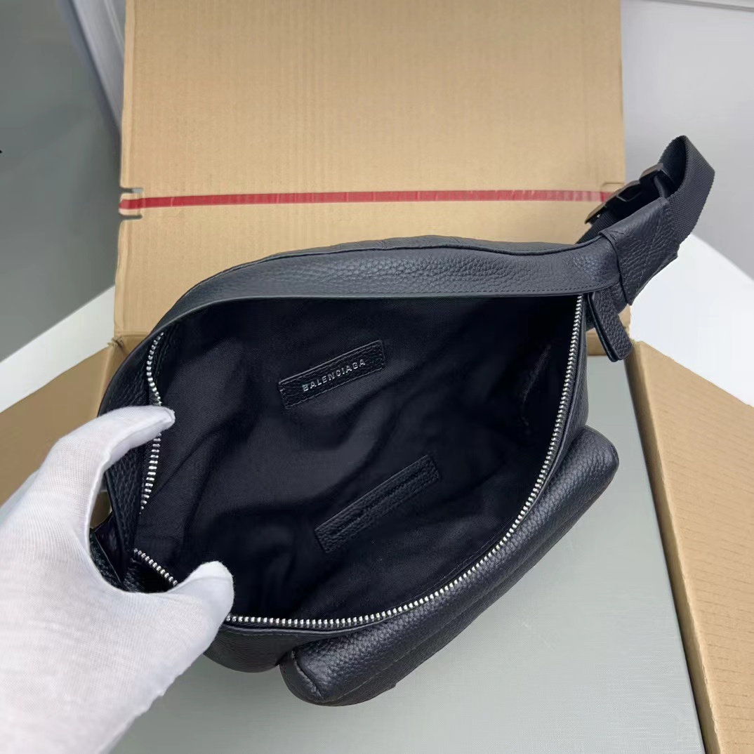 Balenciaga バレンシアガ  バッグ