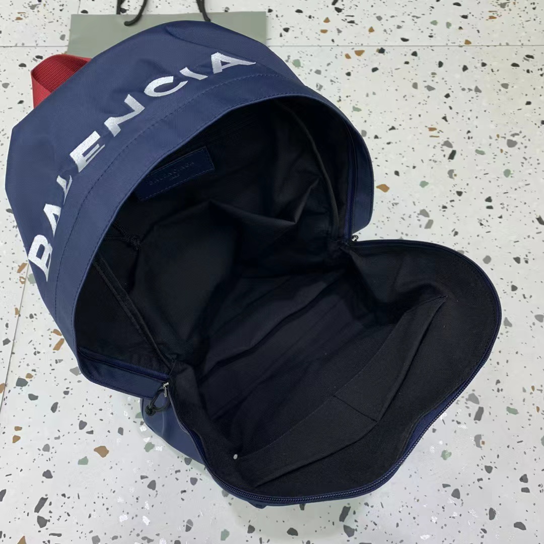 Balenciaga バレンシアガ  バッグ