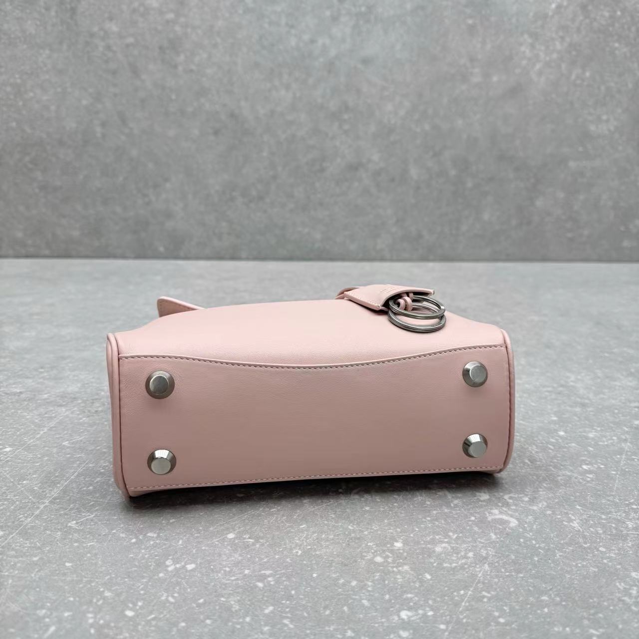 Balenciaga バレンシアガ  バッグ