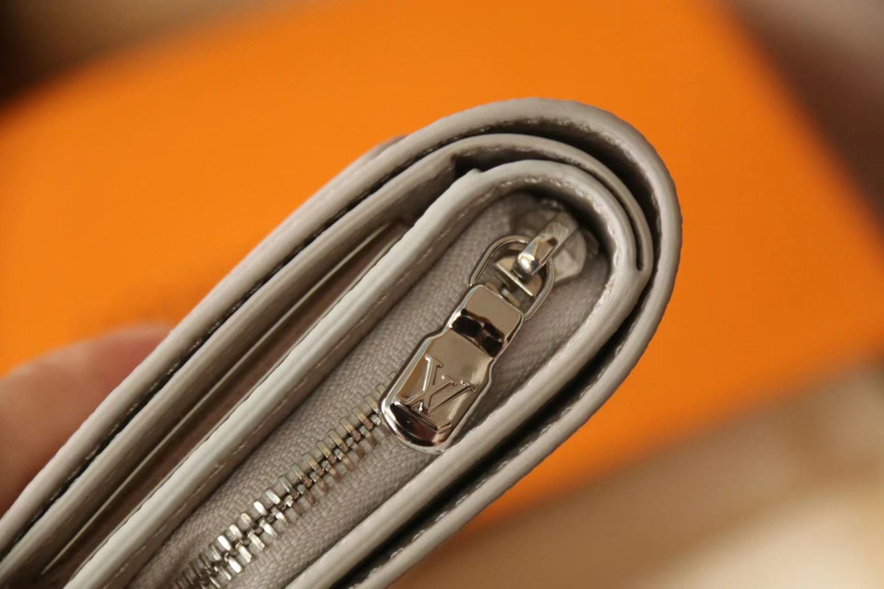 ルイヴィトン Louis Vuitton 財布