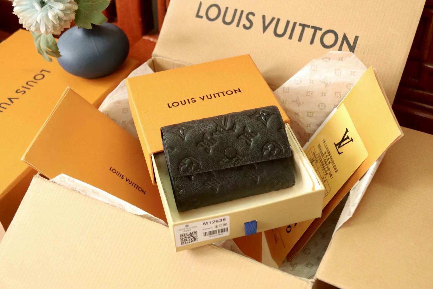 ルイヴィトン Louis Vuitton 財布