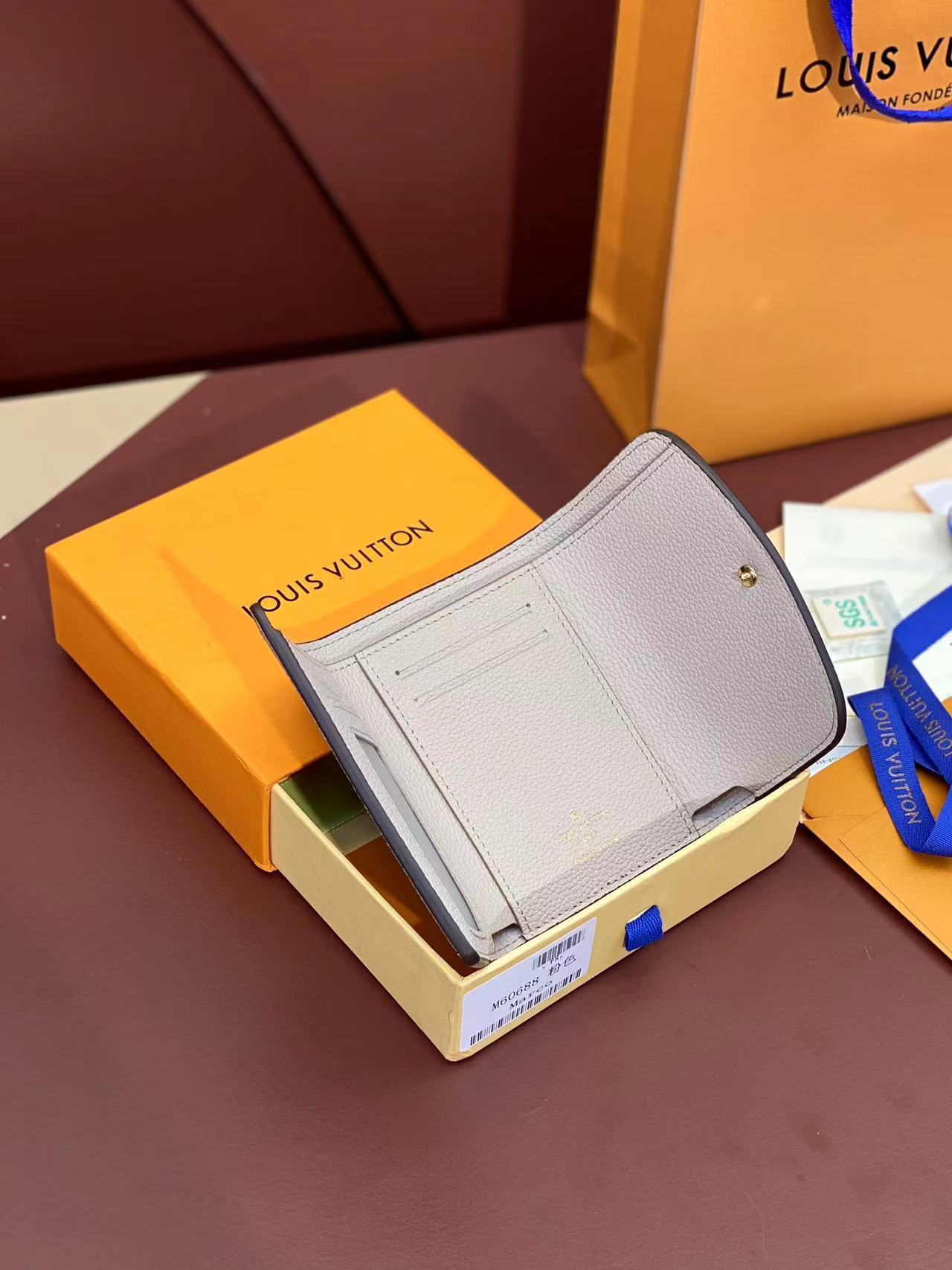 ルイヴィトン Louis Vuitton 財布