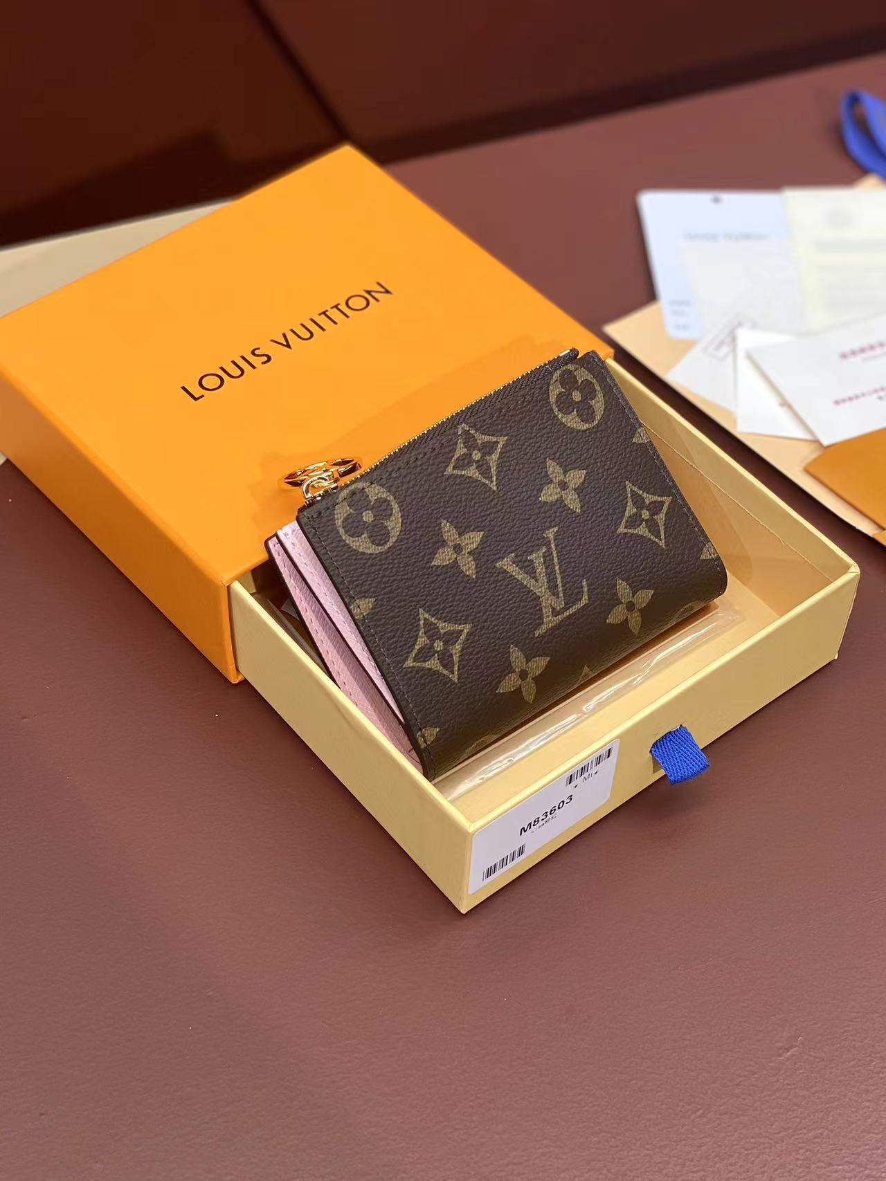ルイヴィトン Louis Vuitton 財布