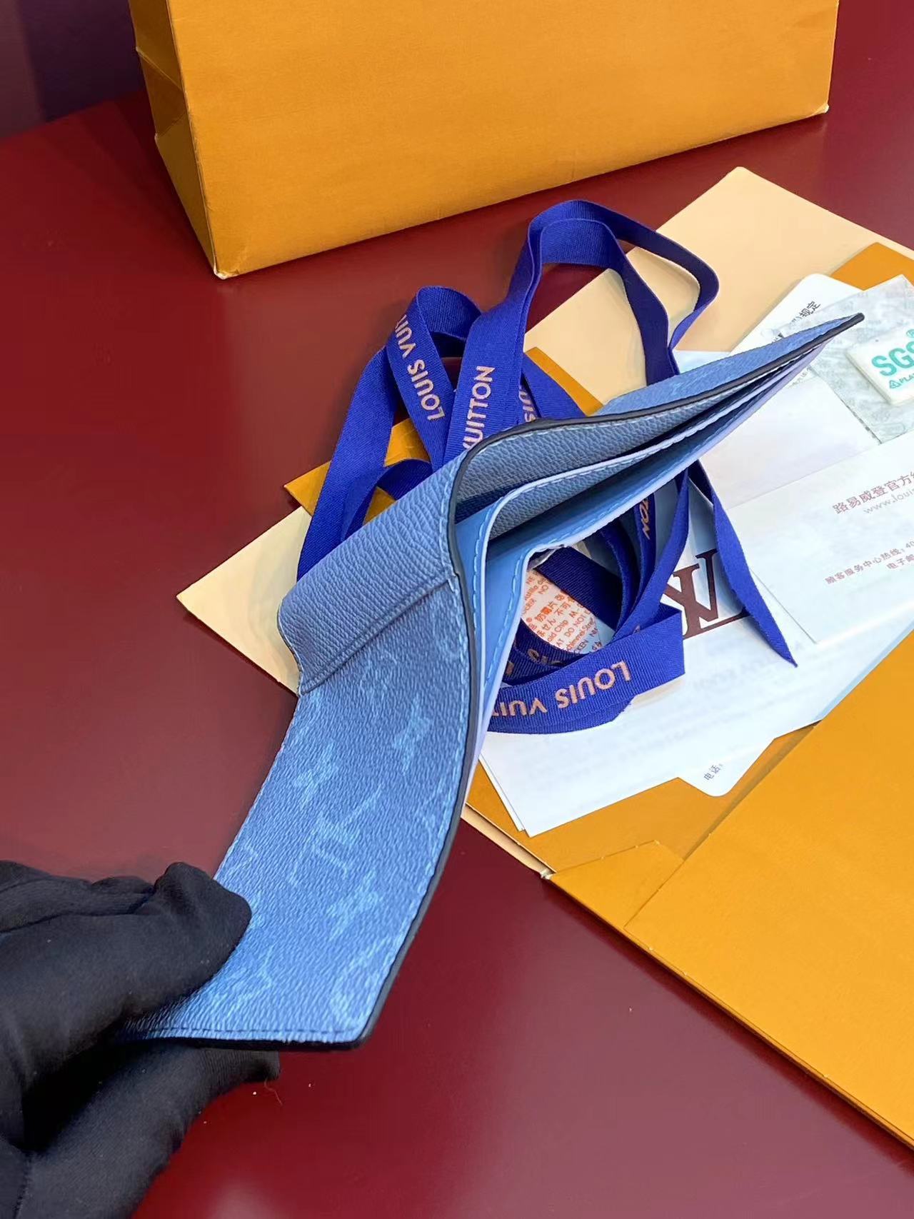 ルイヴィトン Louis Vuitton 財布