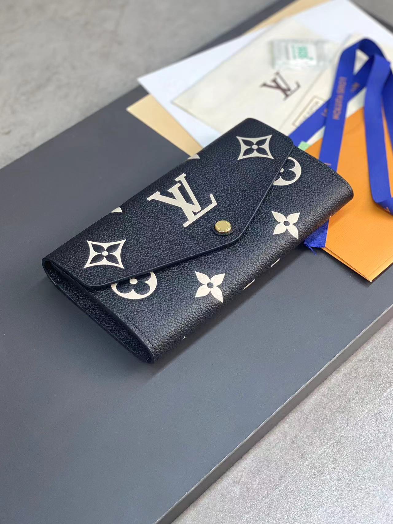 ルイヴィトン Louis Vuitton 財布