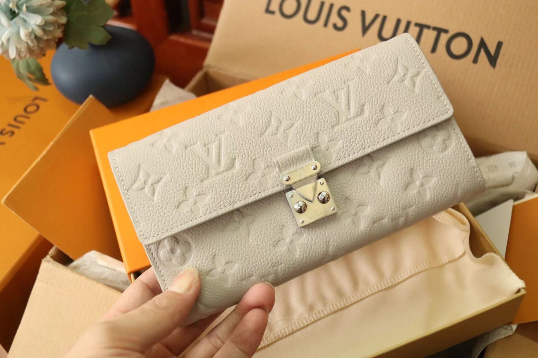 ルイヴィトン Louis Vuitton 財布