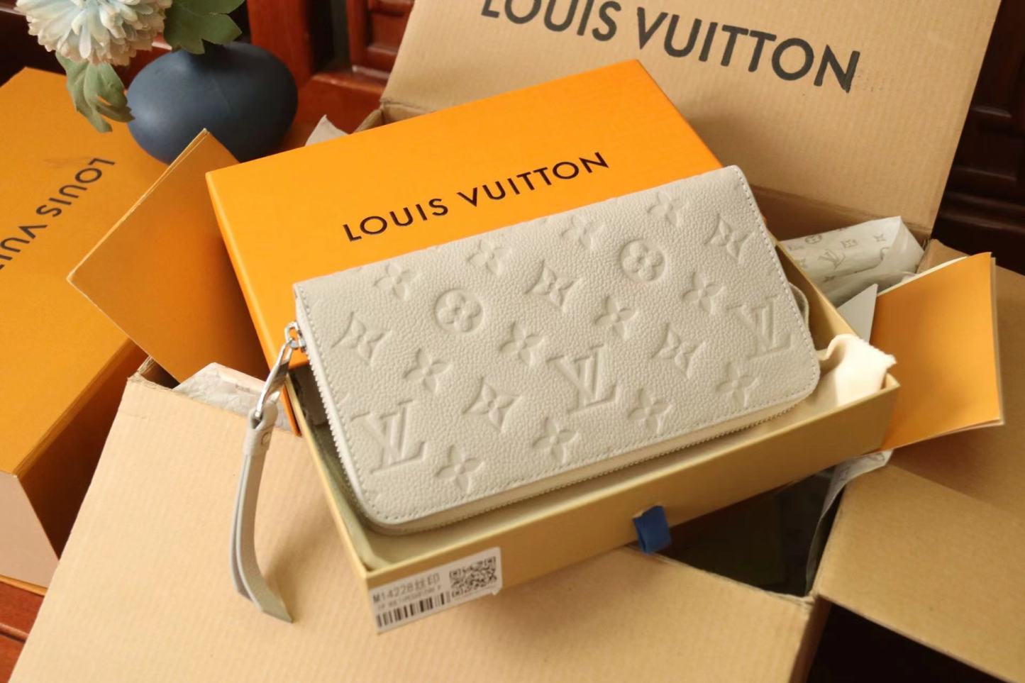 ルイヴィトン Louis Vuitton 財布