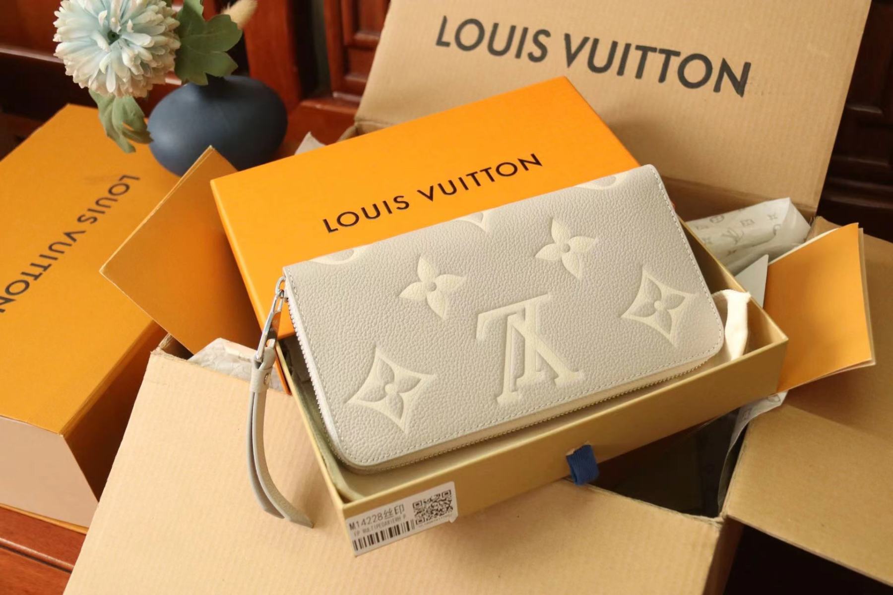 ルイヴィトン Louis Vuitton 財布