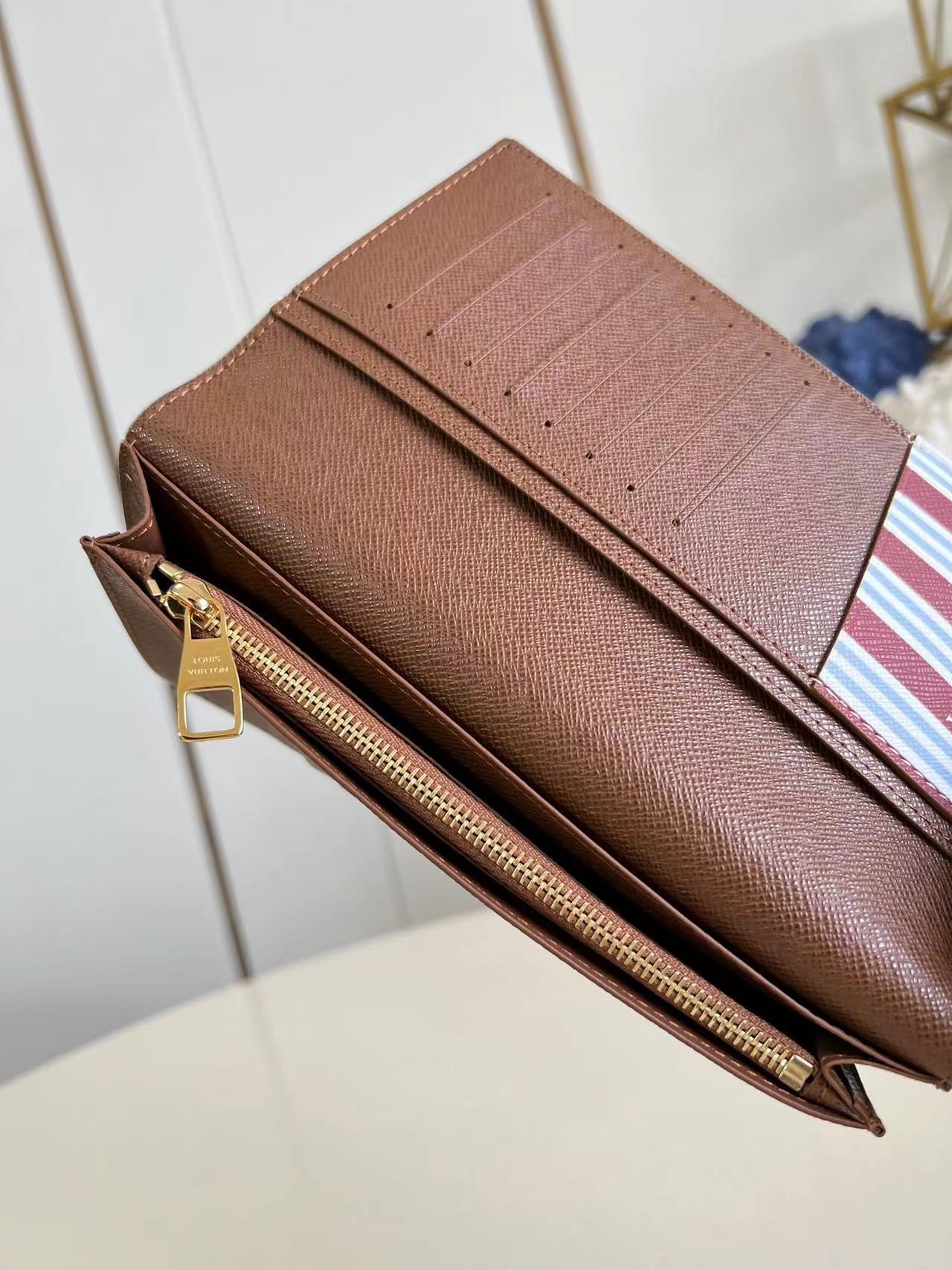 ルイヴィトン Louis Vuitton 財布