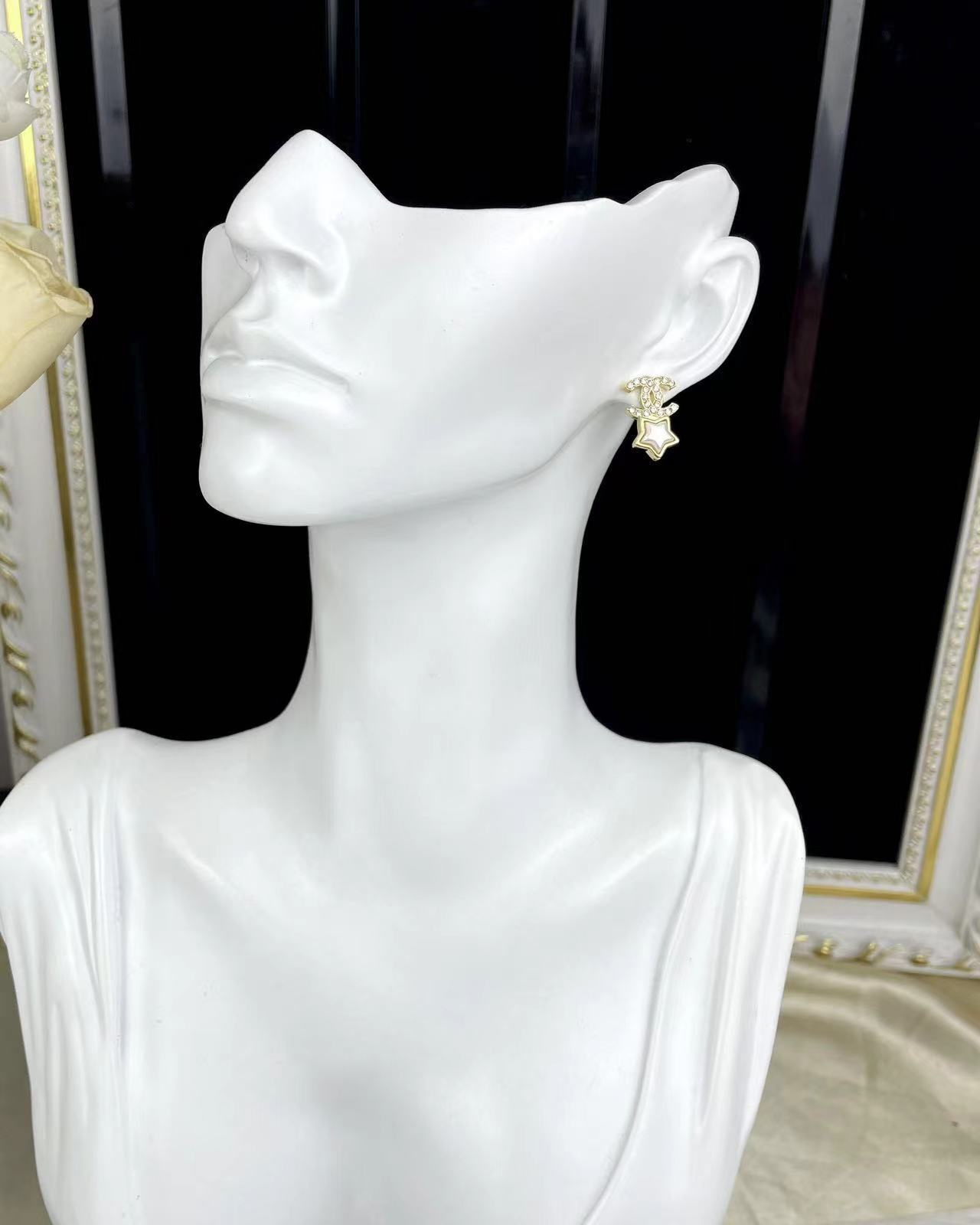 CHANEL シャネル ピアス