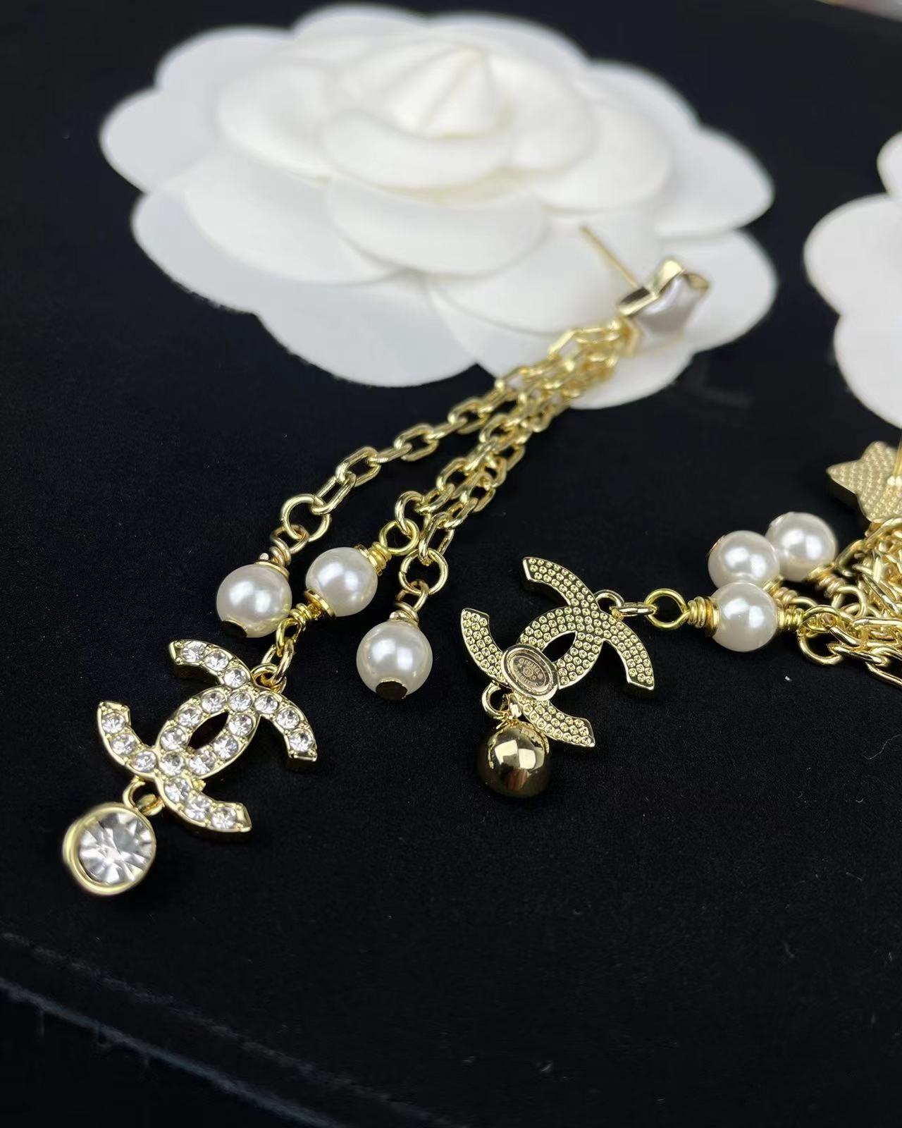 CHANEL シャネル ピアス