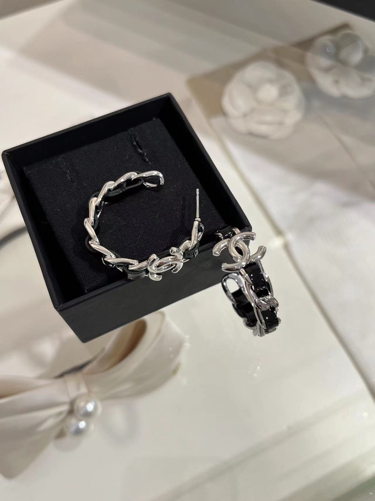 CHANEL シャネル ピアス