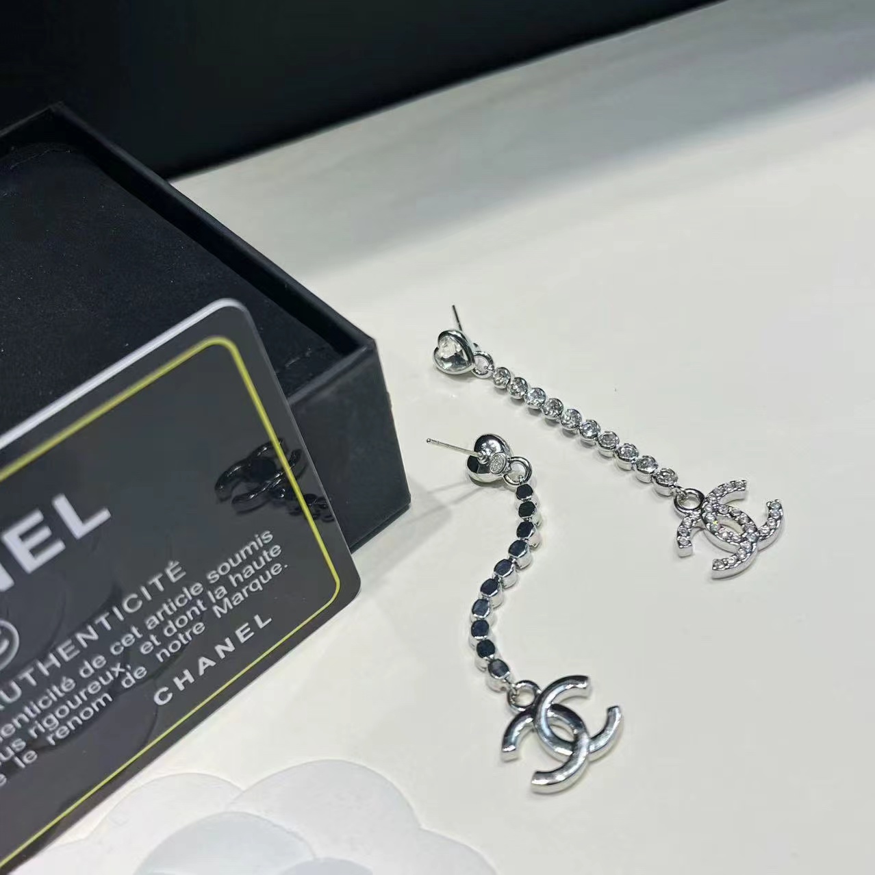 CHANEL シャネル ピアス