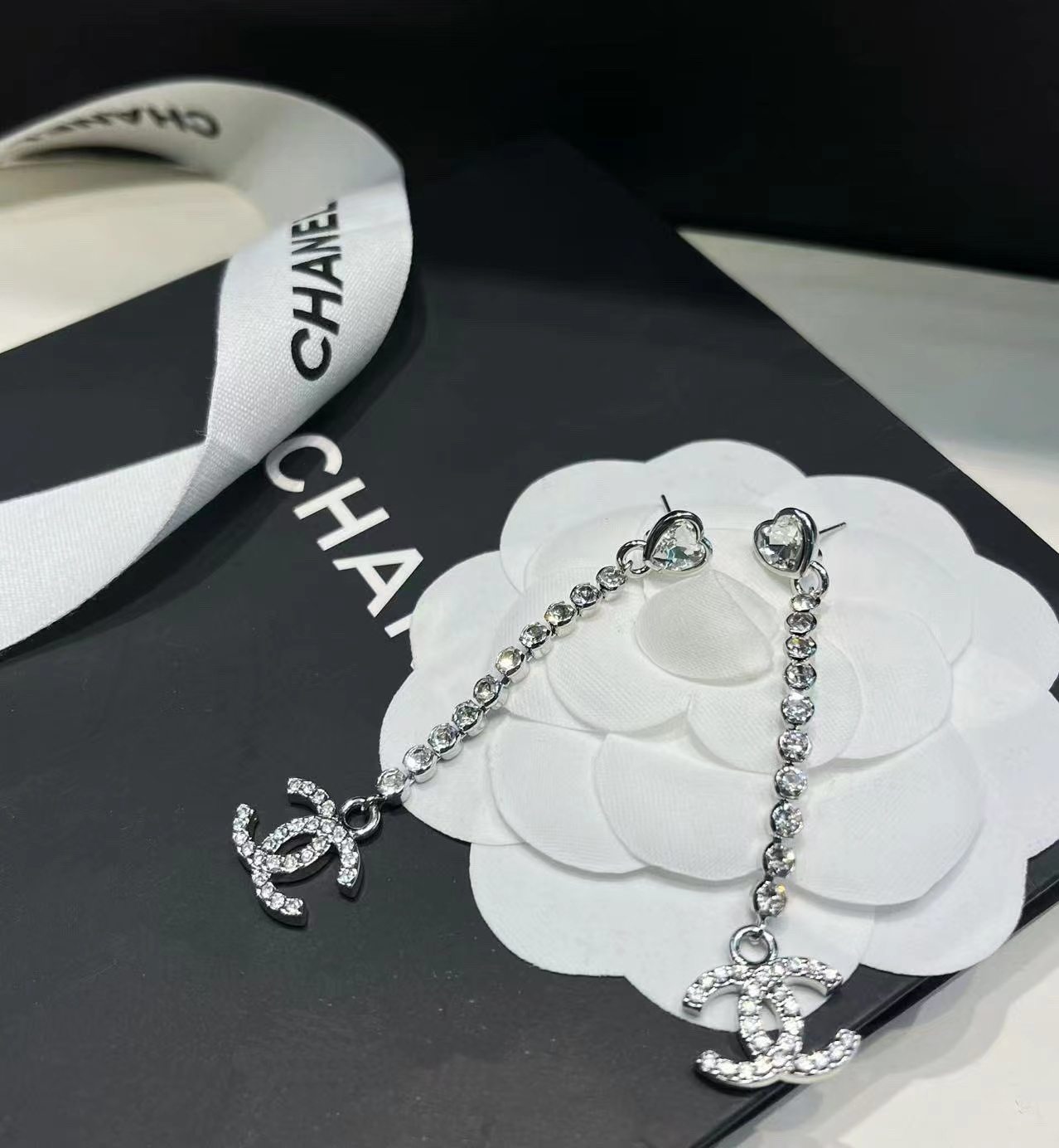 CHANEL シャネル ピアス