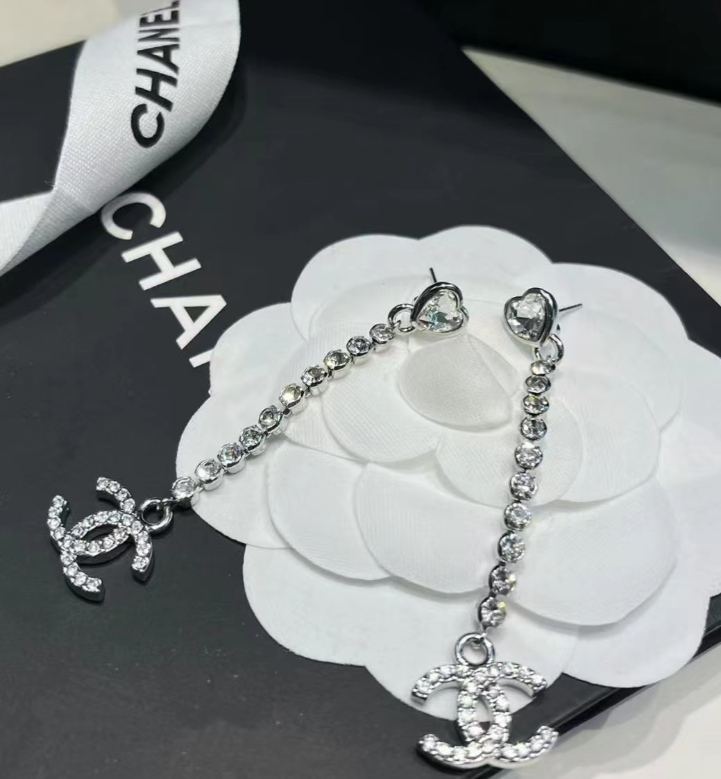 CHANEL シャネル ピアス