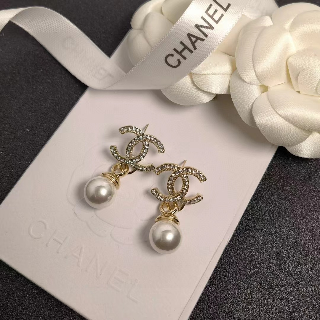 CHANEL シャネル ピアス