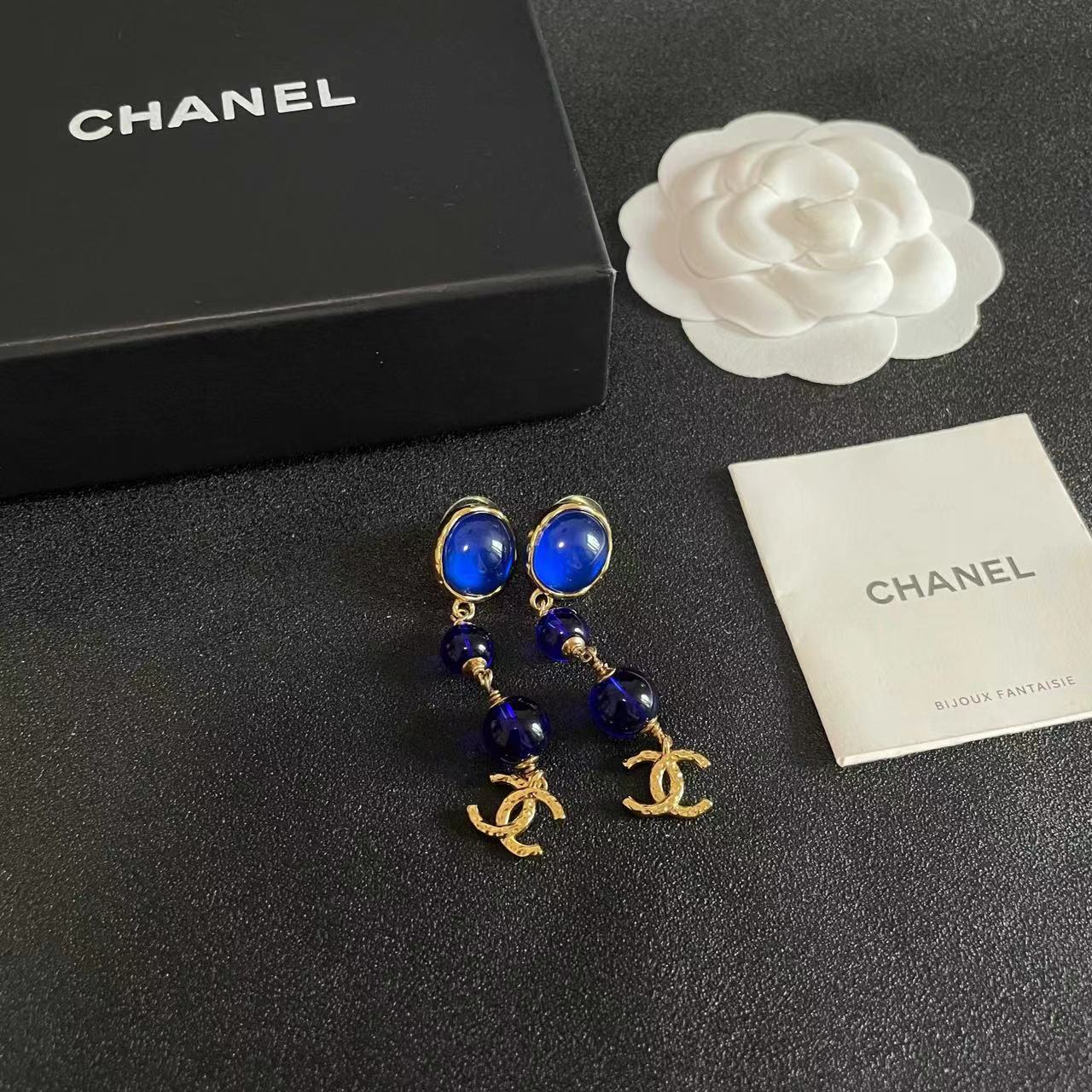 CHANEL シャネル ピアス