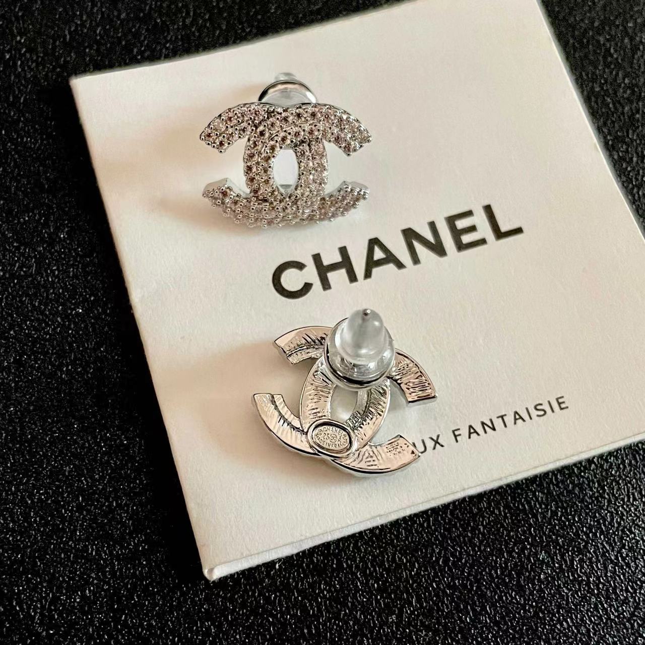 CHANEL シャネル ピアス