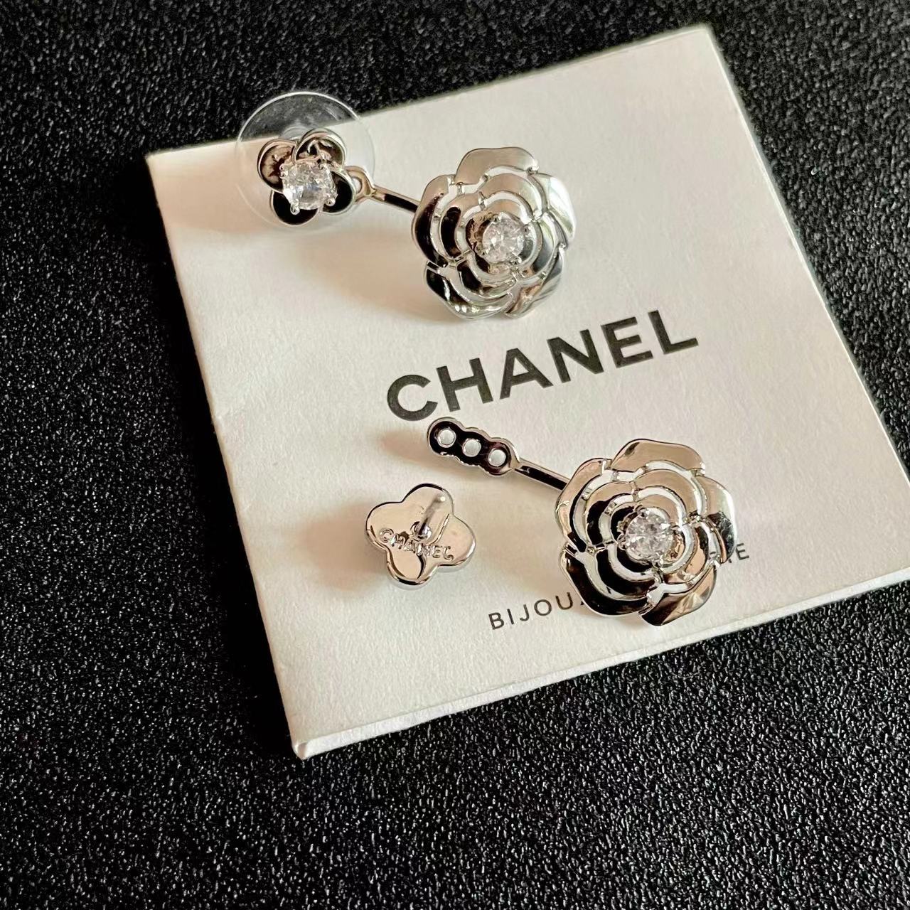 CHANEL シャネル ピアス