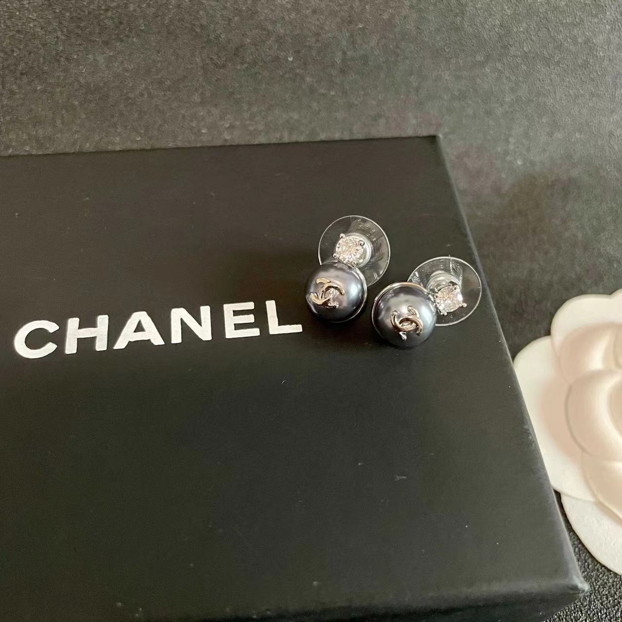 CHANEL シャネル ピアス