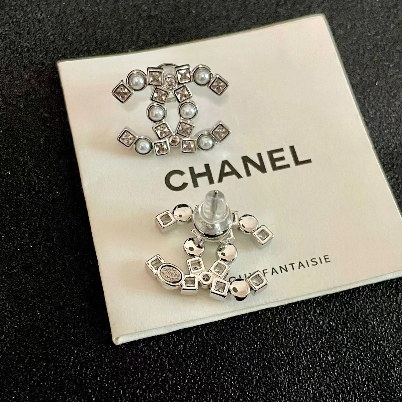 CHANEL シャネル ピアス