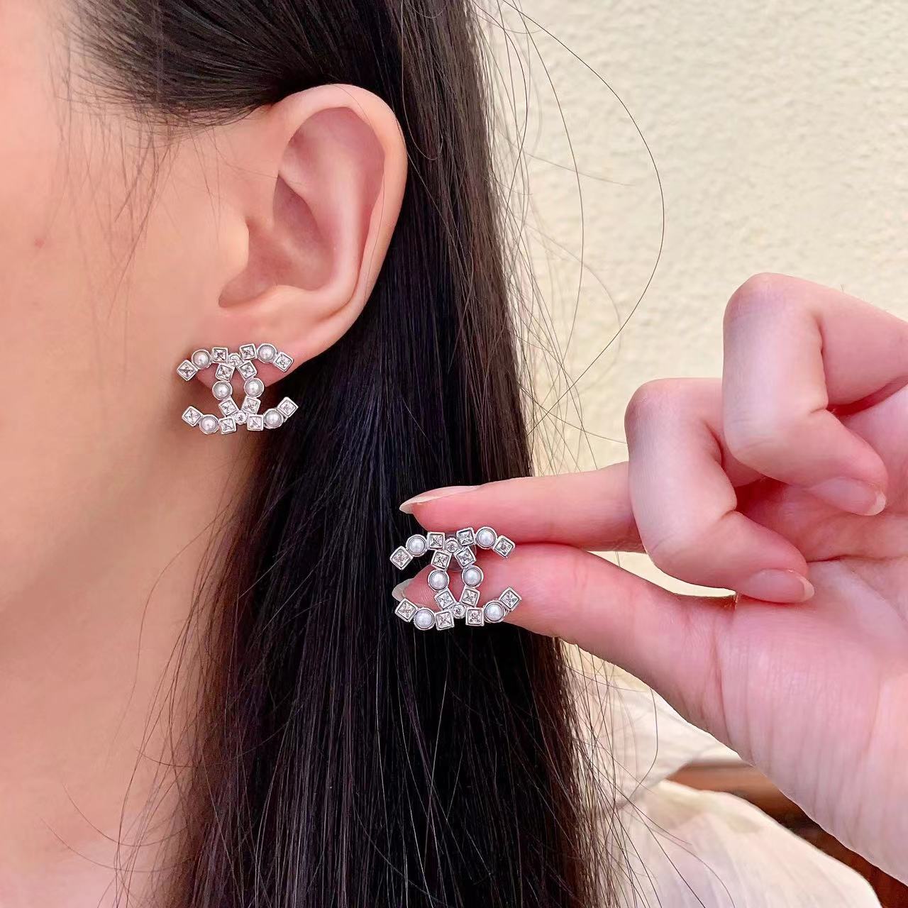 CHANEL シャネル ピアス