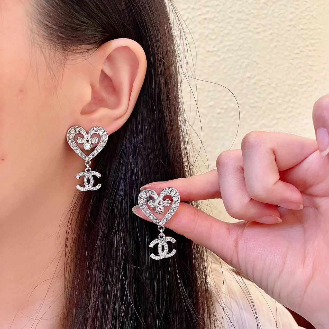 CHANEL シャネル ピアス