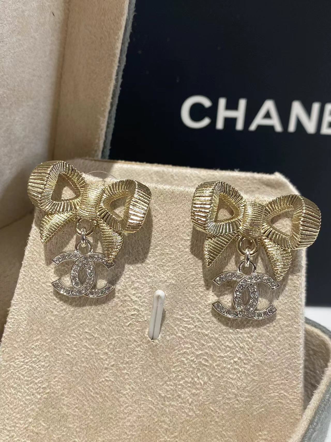 CHANEL シャネル ピアス