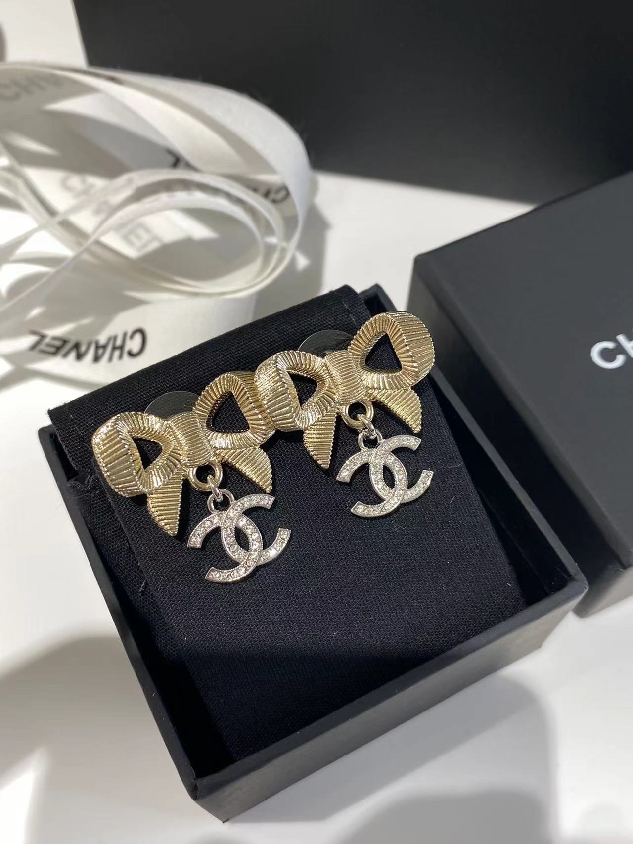 CHANEL シャネル ピアス