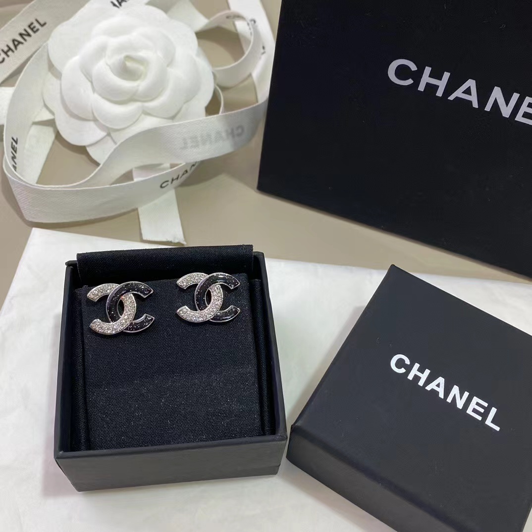 CHANEL シャネル ピアス