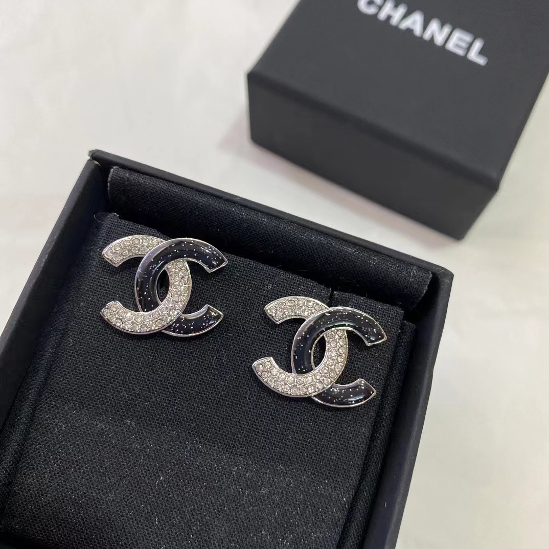 CHANEL シャネル ピアス