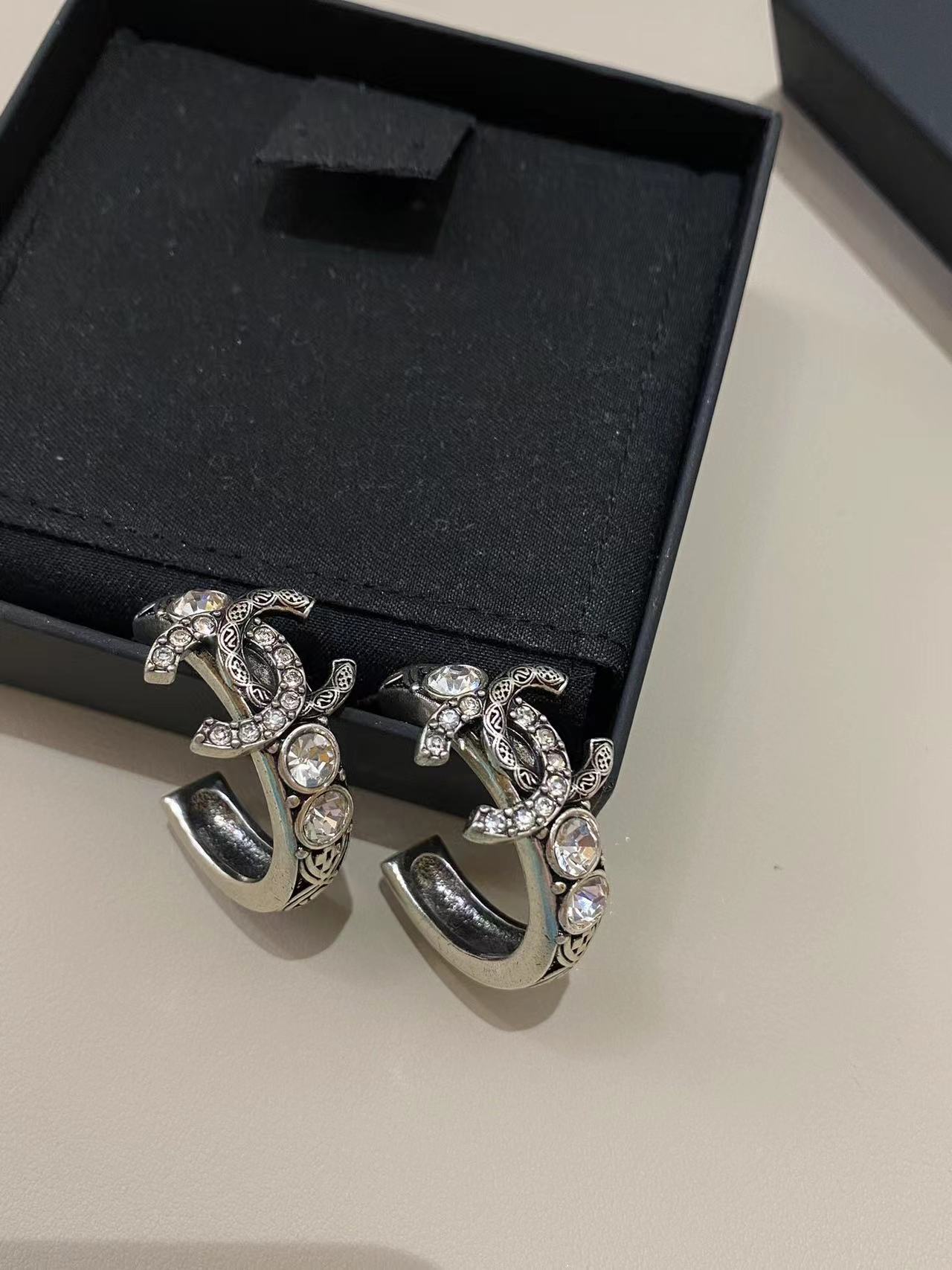 CHANEL シャネル ピアス