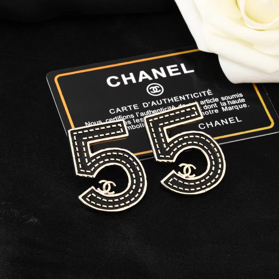 CHANEL シャネル ピアス
