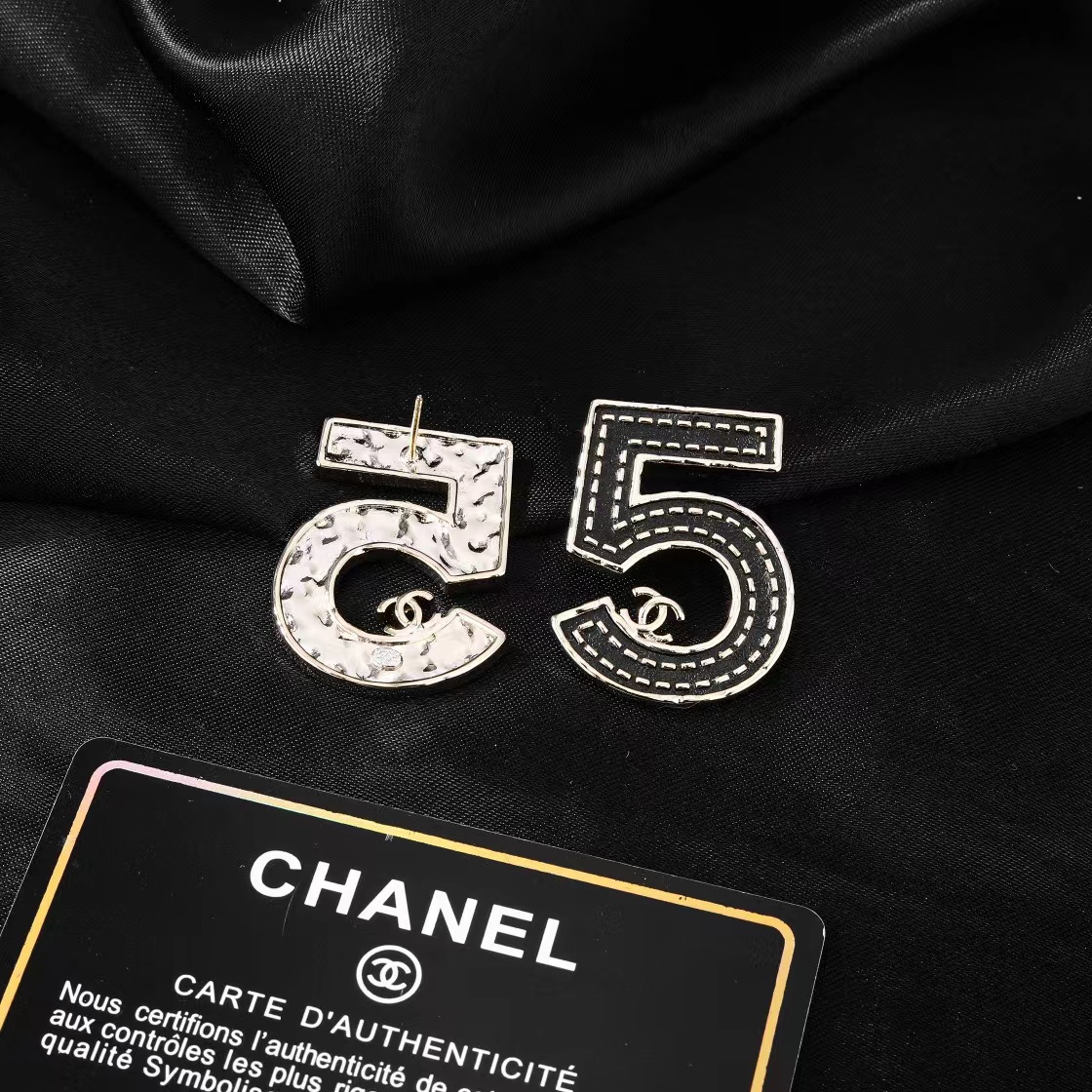 CHANEL シャネル ピアス