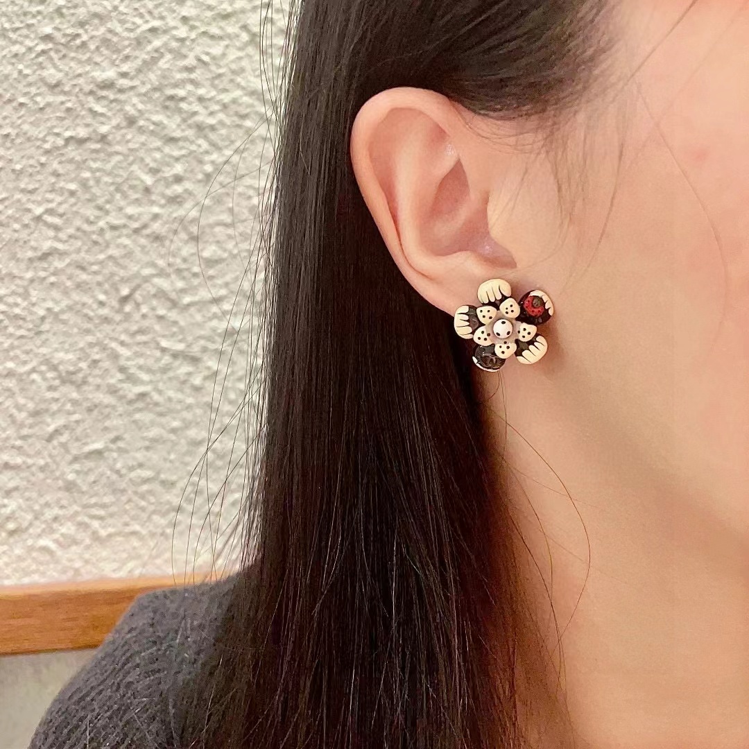 CHANEL シャネル ピアス