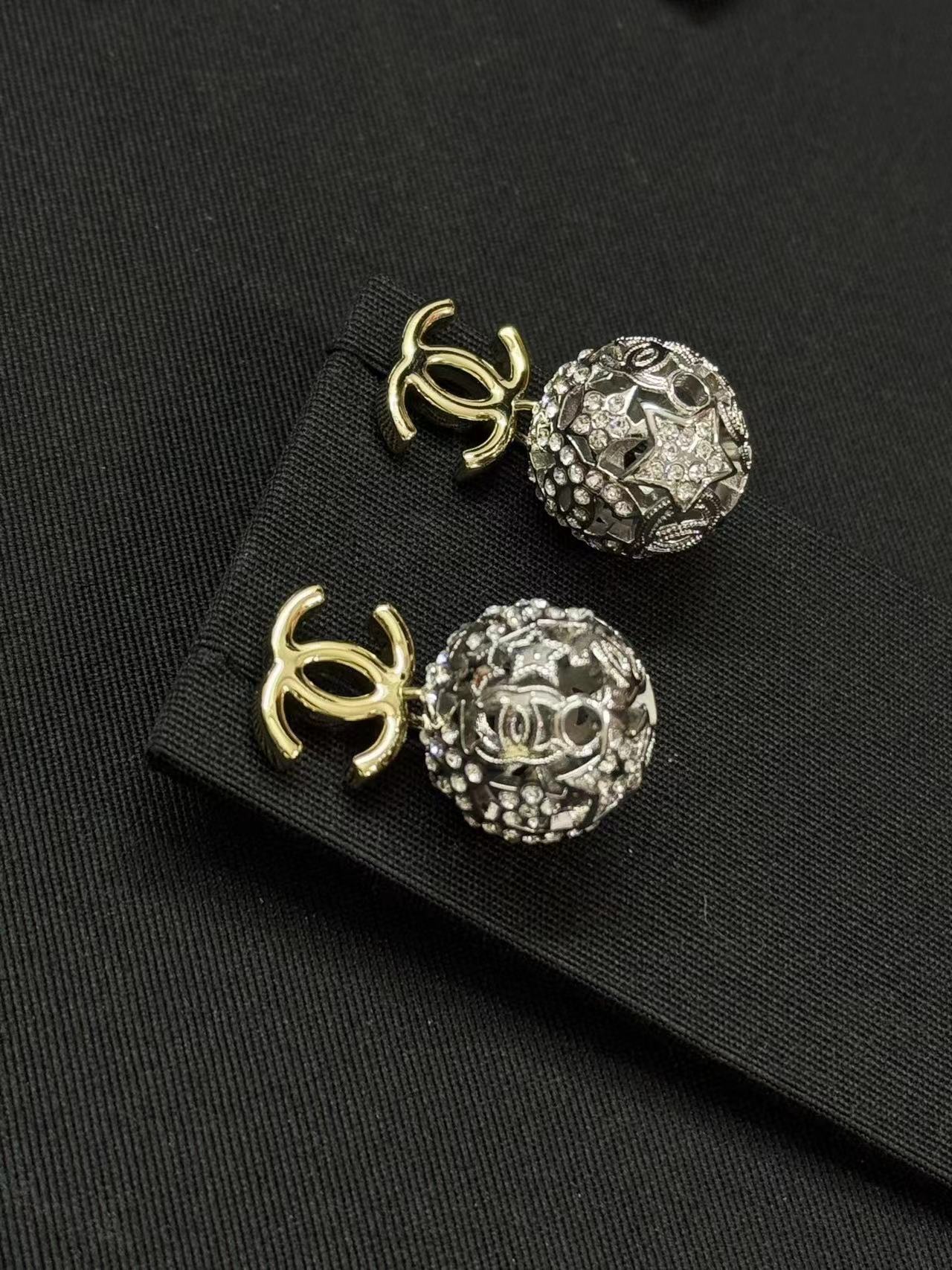 CHANEL シャネル ピアス