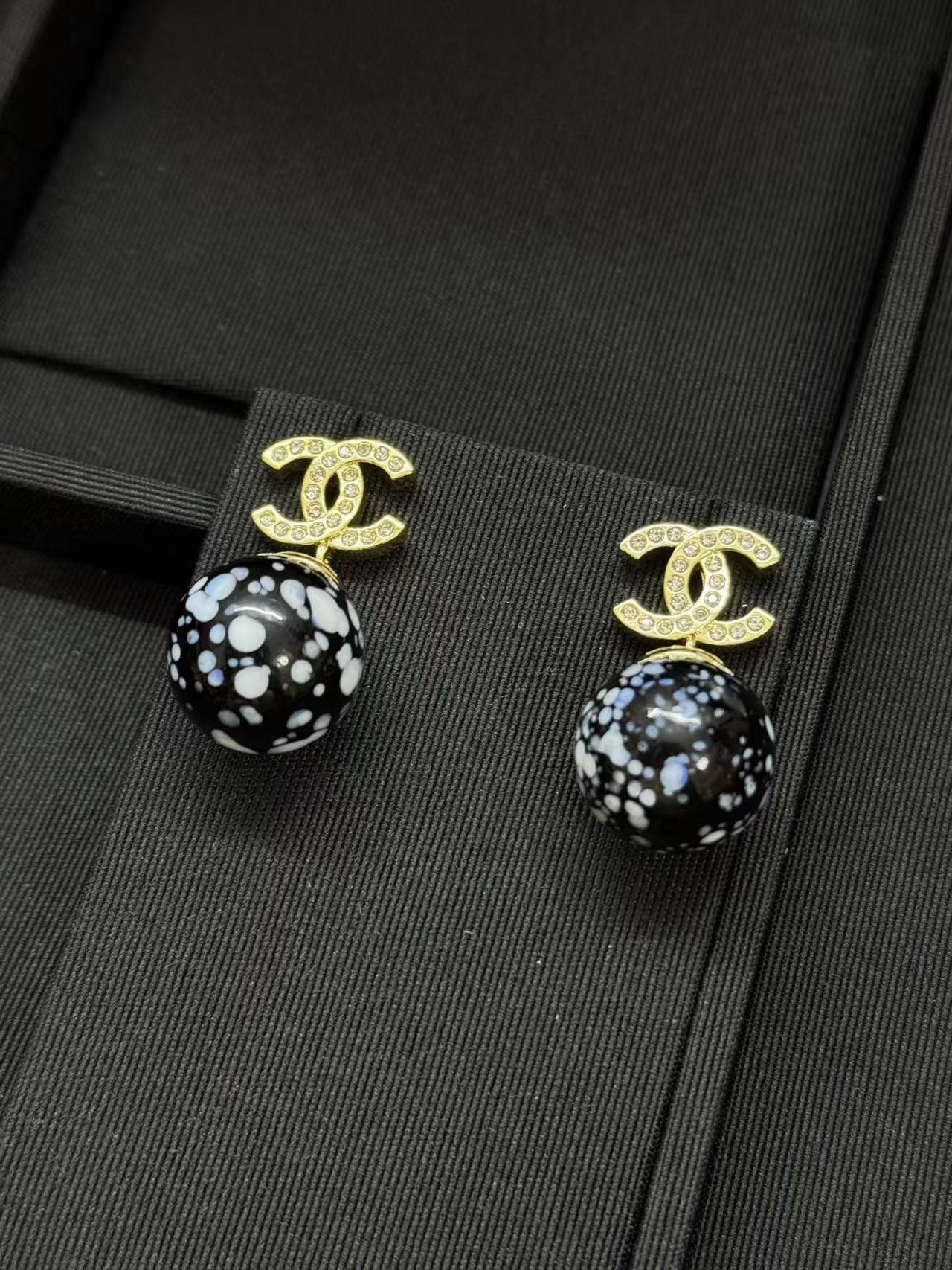 CHANEL シャネル ピアス