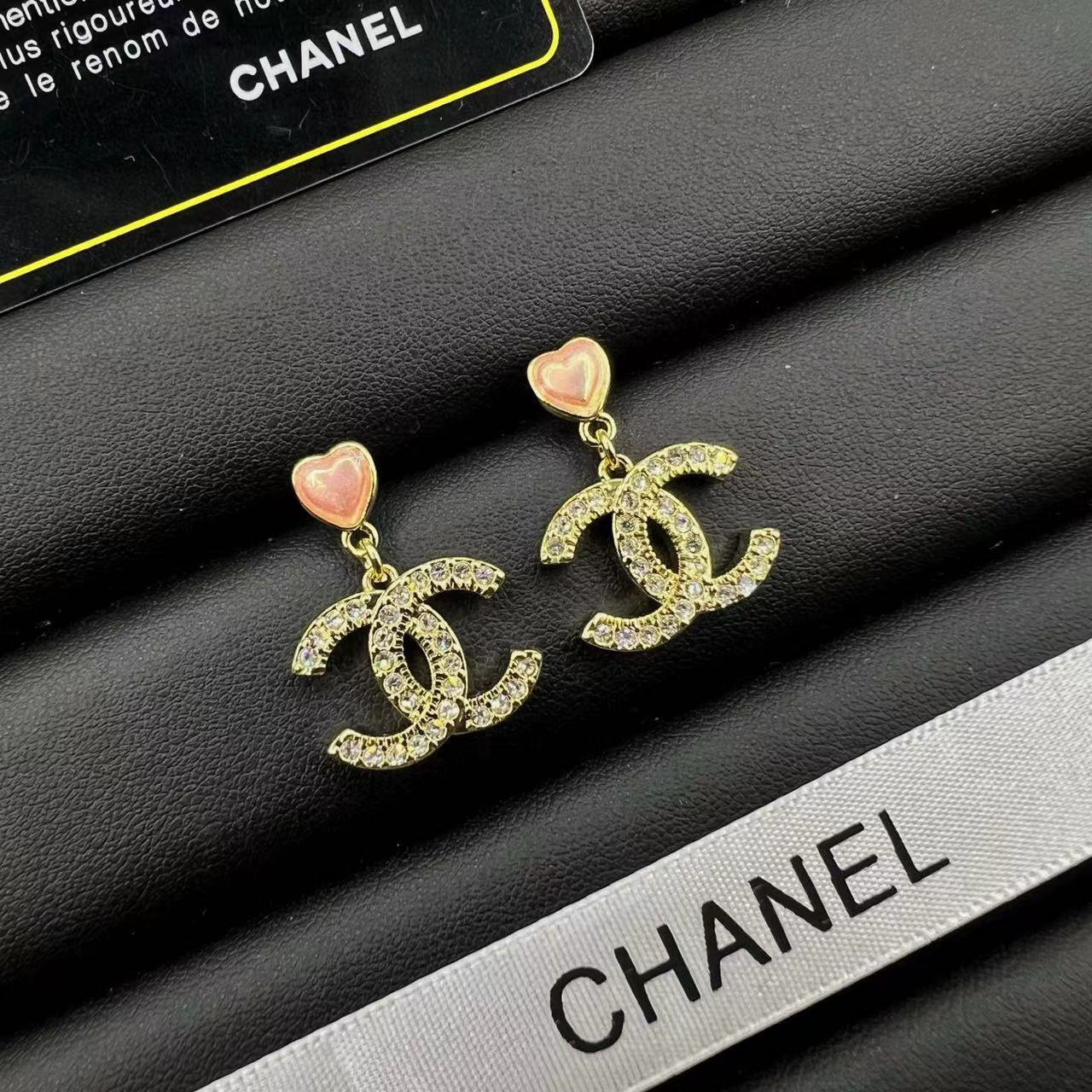 CHANEL シャネル ピアス