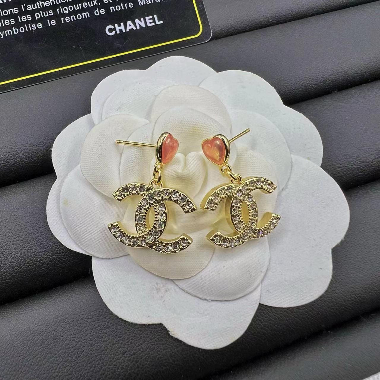 CHANEL シャネル ピアス
