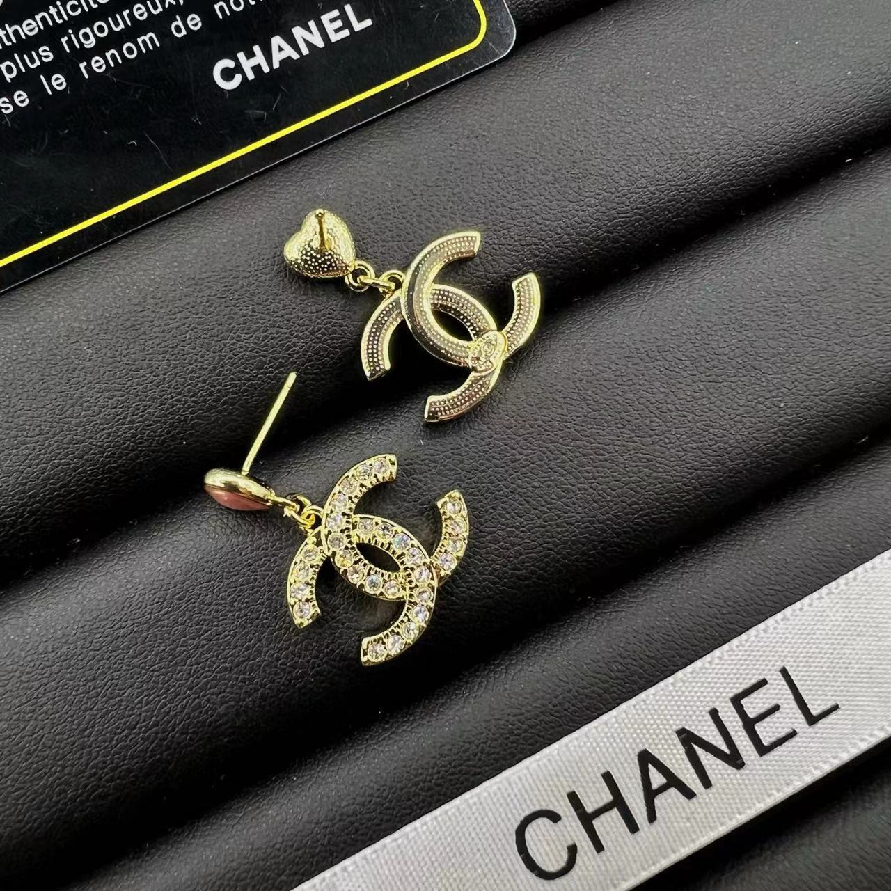 CHANEL シャネル ピアス