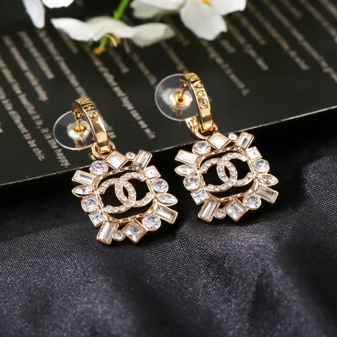 CHANEL シャネル ピアス