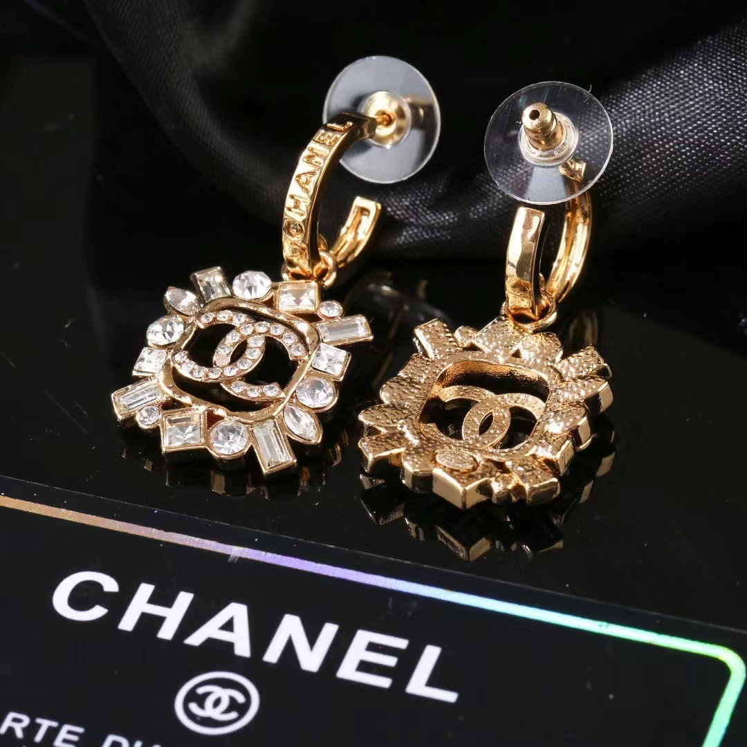 CHANEL シャネル ピアス