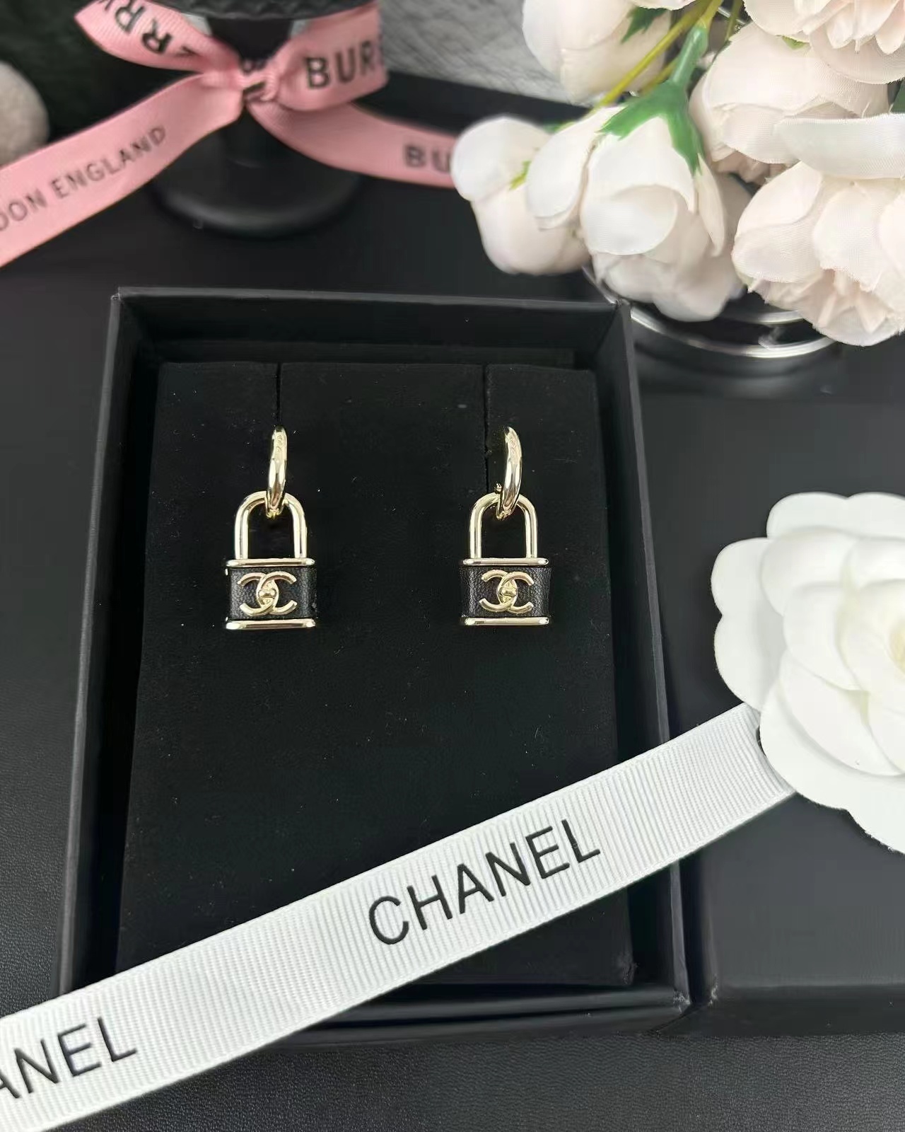 CHANEL シャネル ピアス