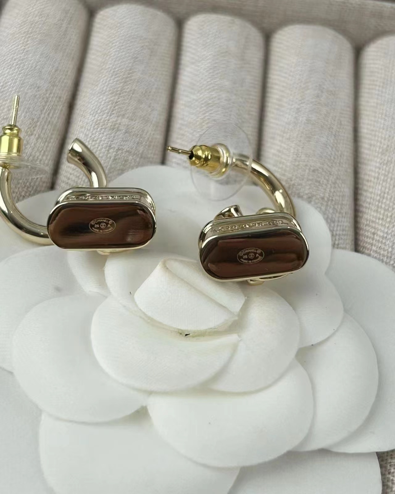 CHANEL シャネル ピアス