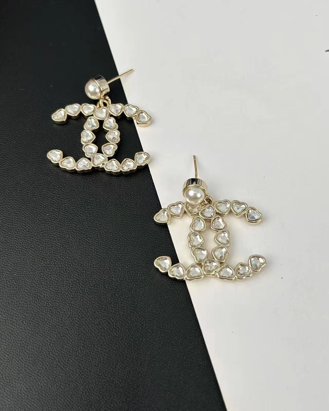 CHANEL シャネル ピアス