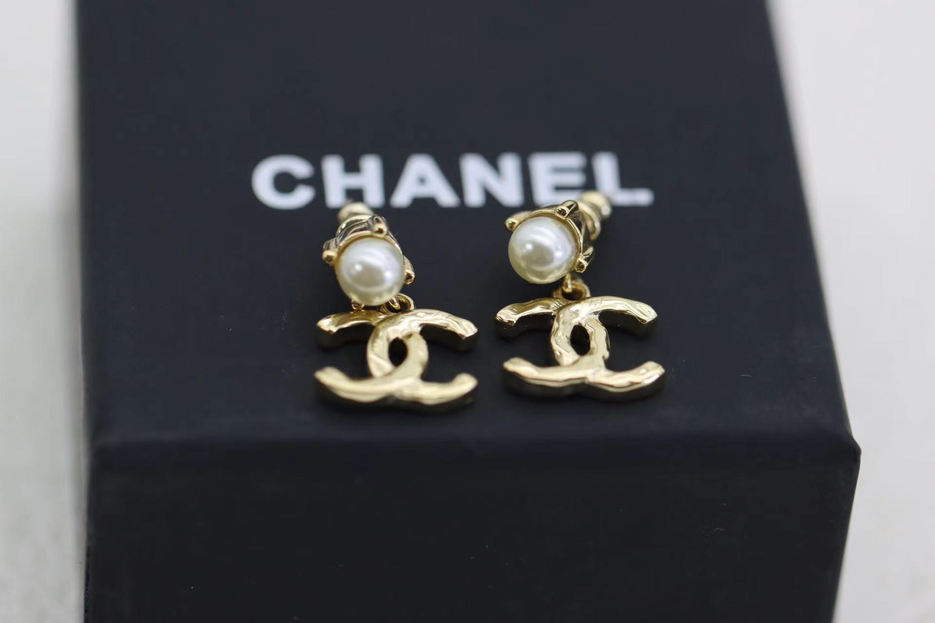 CHANEL シャネル ピアス