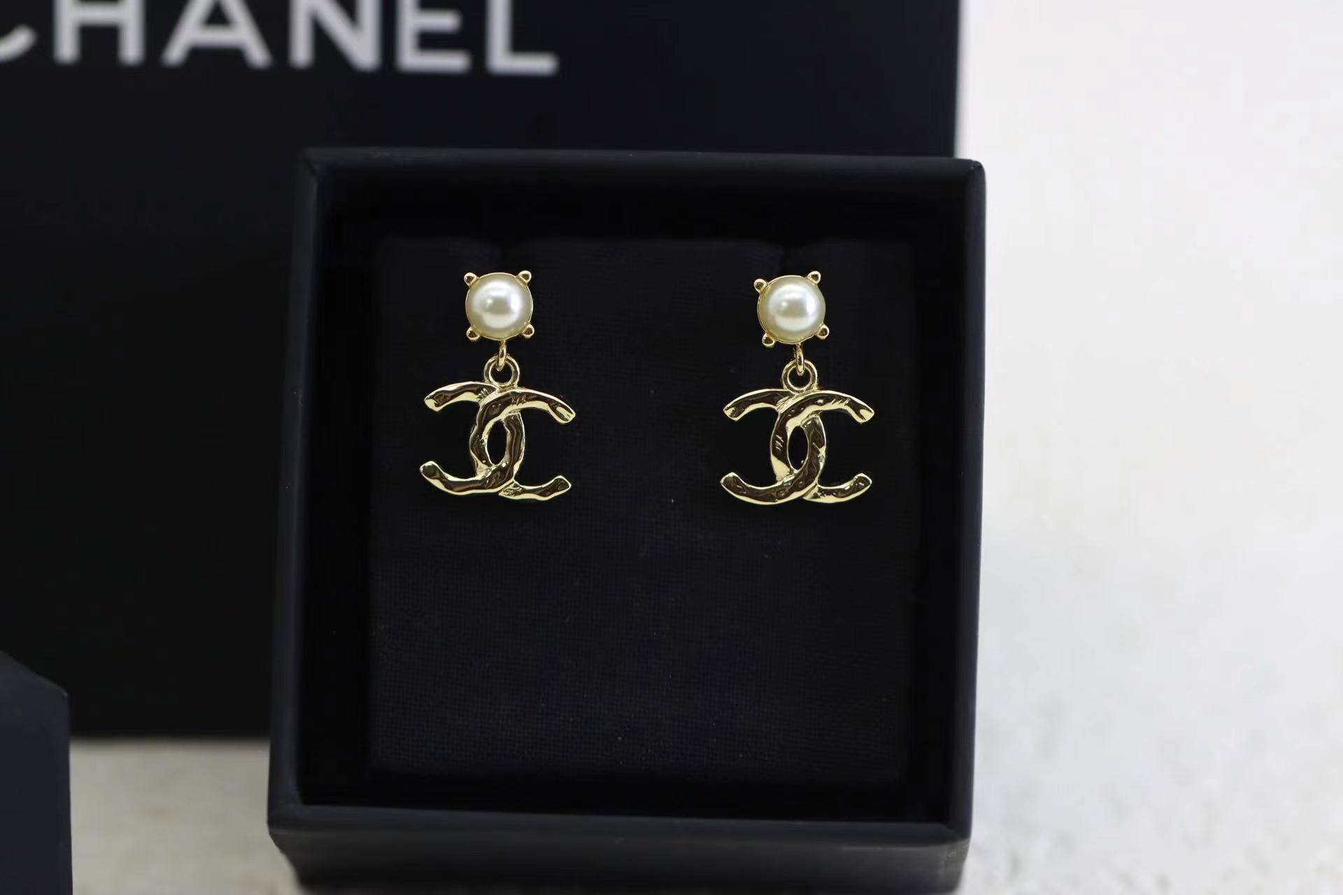 CHANEL シャネル ピアス